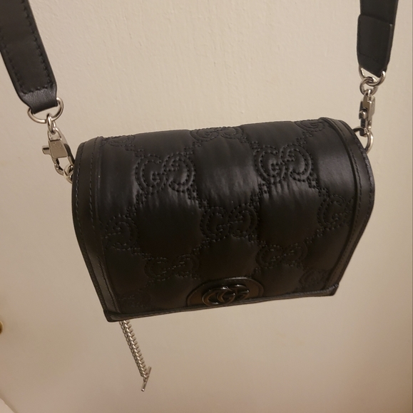 Authentic GG Matellase Mini Messenger Bag - Picture 3 of 13